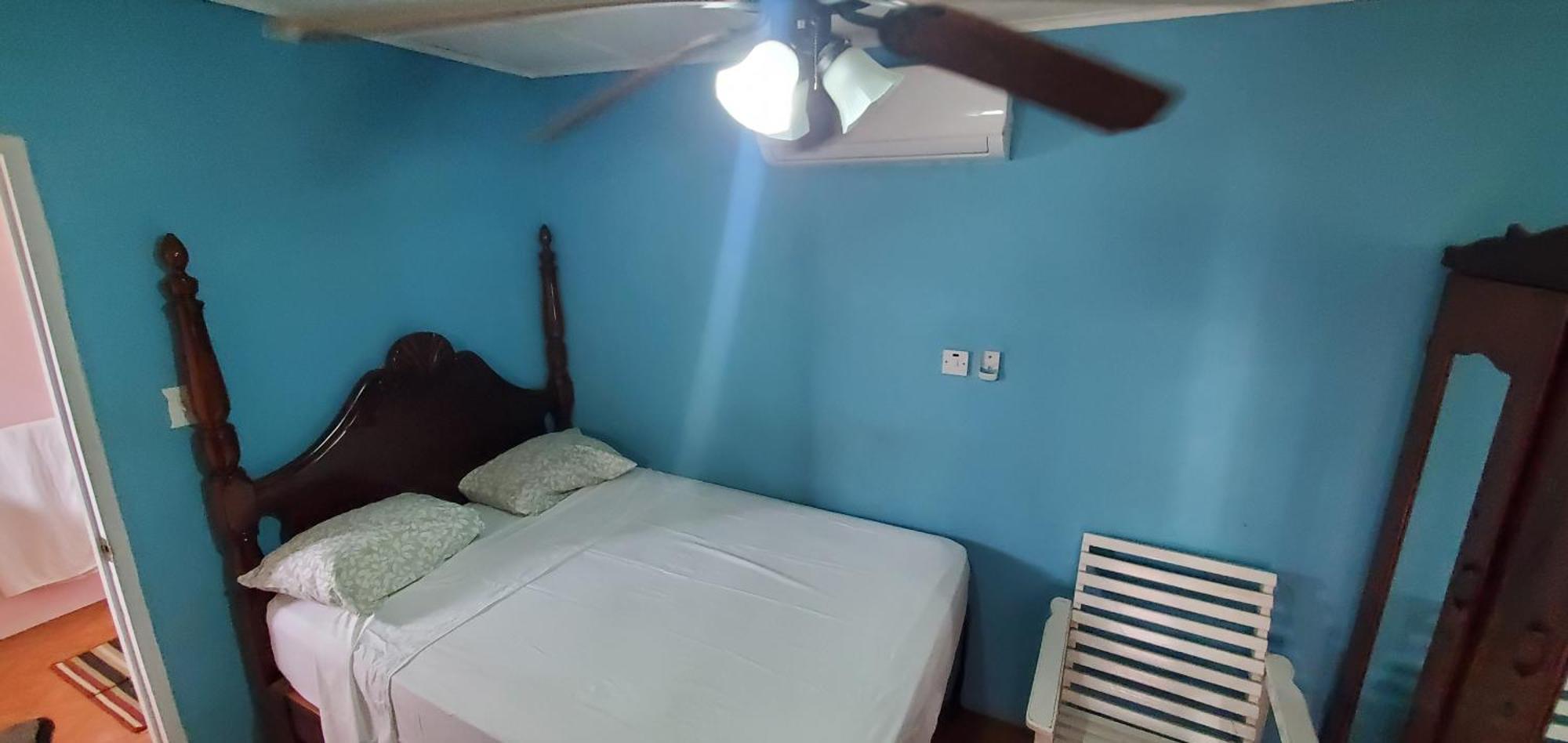 Little Shaw Park Guest House Ocho Rios Bagian luar foto